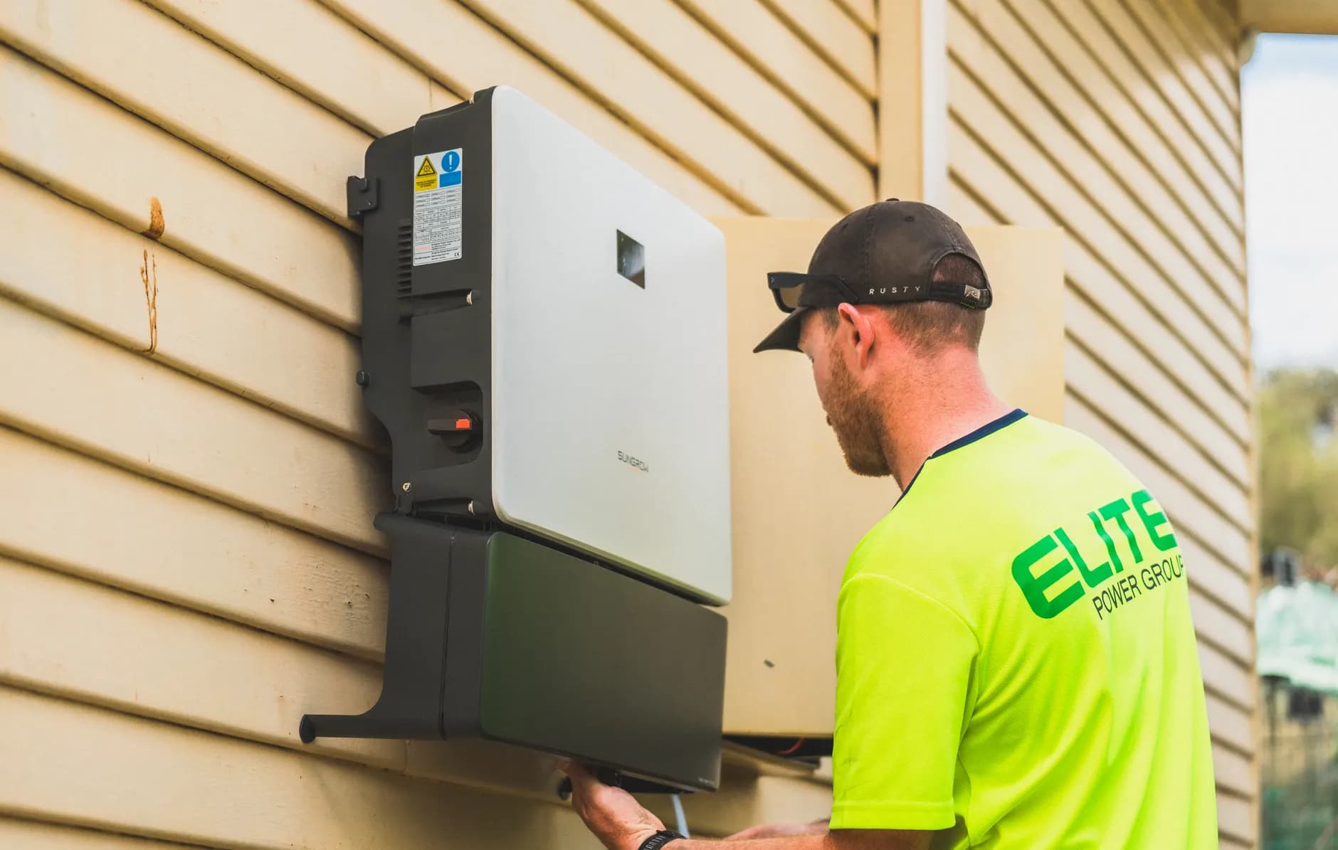 What B2B buyers should confirm before an inverter RFQ